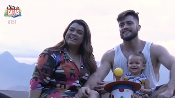 Preta Gil com família na Ilha de Caras - Divulgação