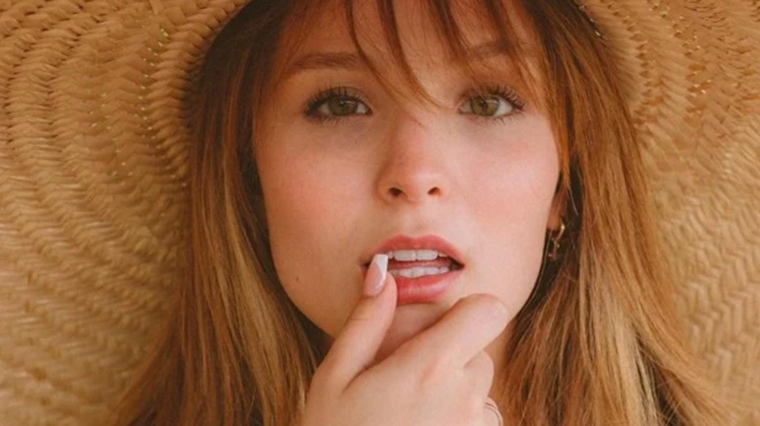 Larissa Manoela fala sobre estreia na Globo e planos futuros!